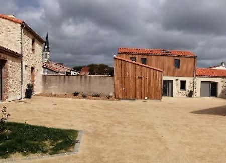 La Borderie - Maison Des Randonnees - Gite Etape - Gite De Groupe Vairé Dış mekan fotoğraf