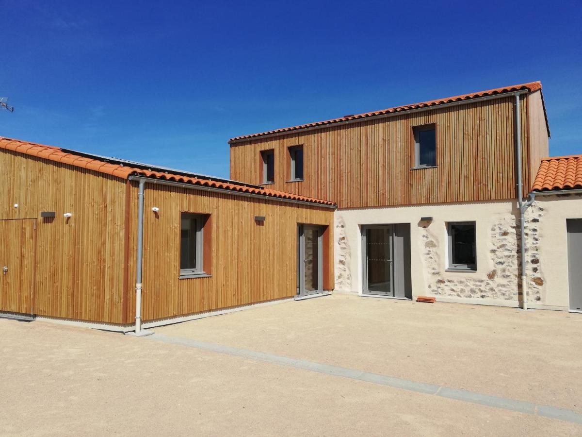 La Borderie - Maison Des Randonnees - Gite Etape - Gite De Groupe Vairé Dış mekan fotoğraf