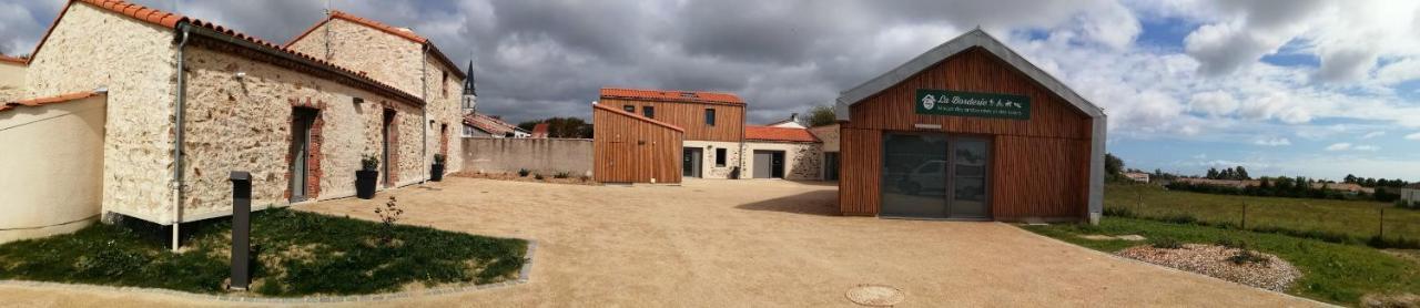 La Borderie - Maison Des Randonnees - Gite Etape - Gite De Groupe Vairé Oda fotoğraf